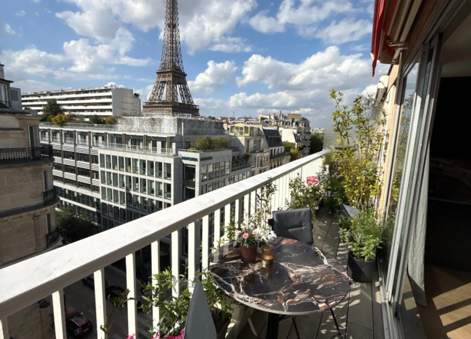 Terrasse Tour Apartment Paris